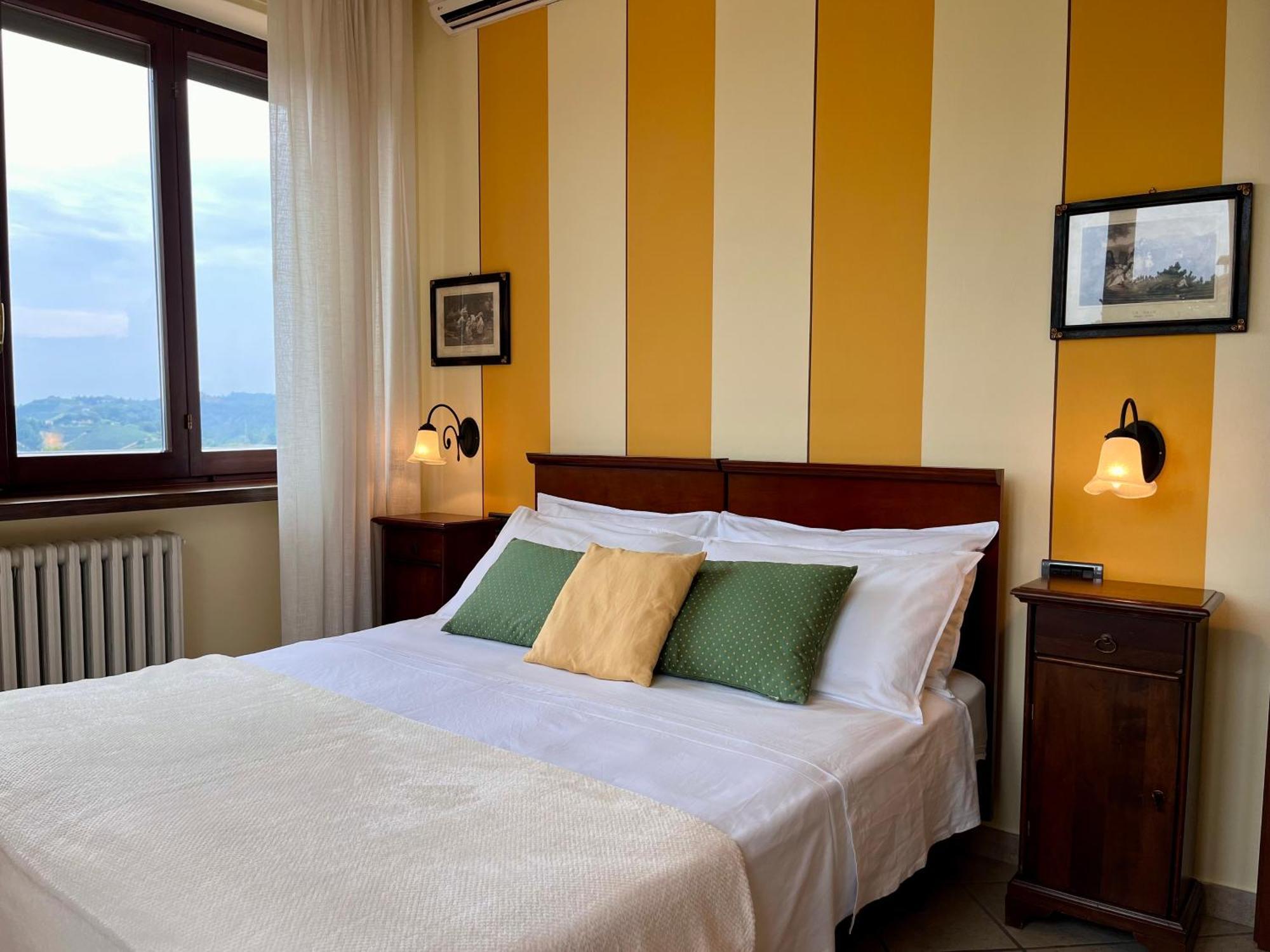 Belvedere Bike Hotel Monta Room photo