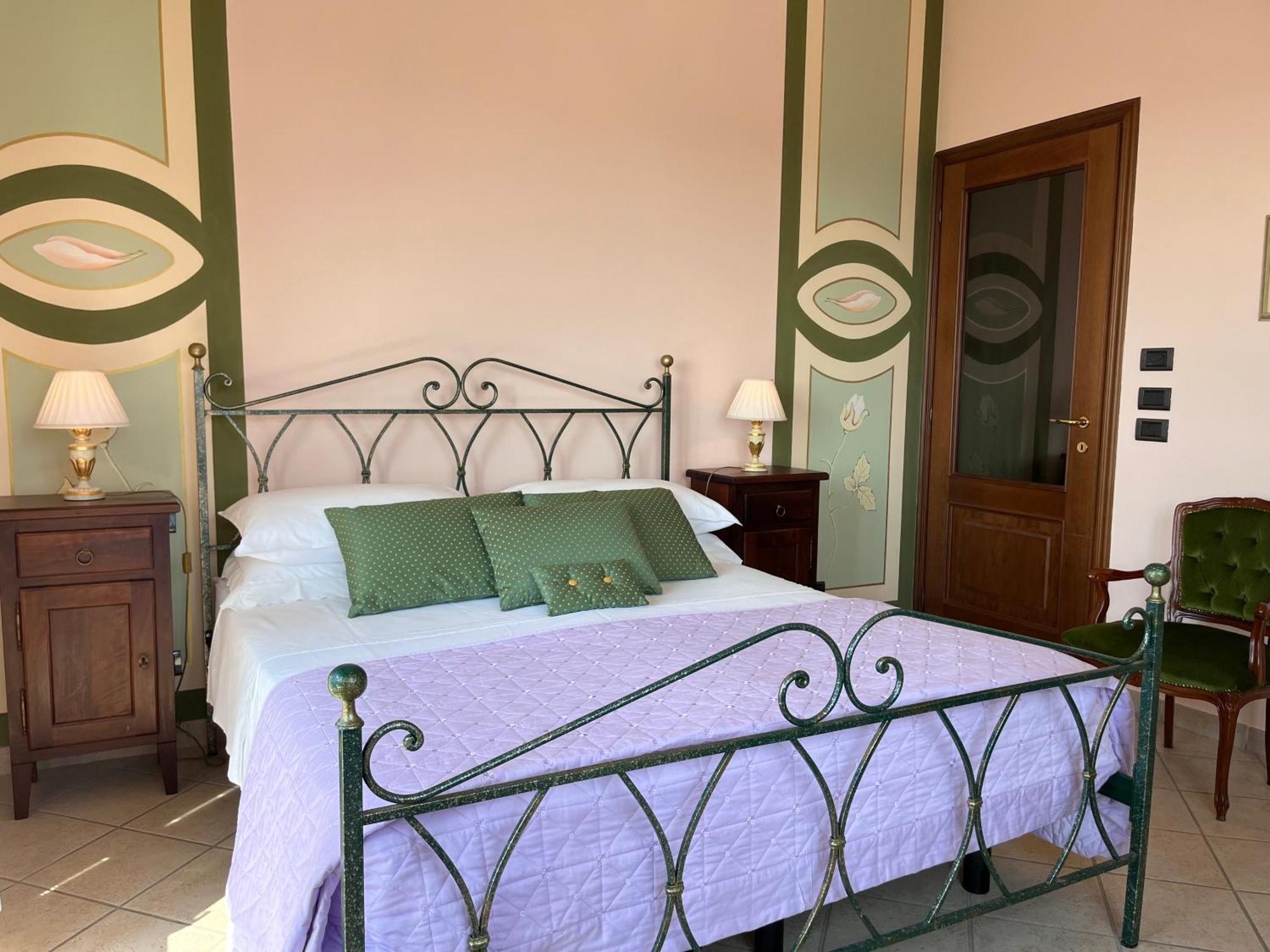 Belvedere Bike Hotel Monta Room photo